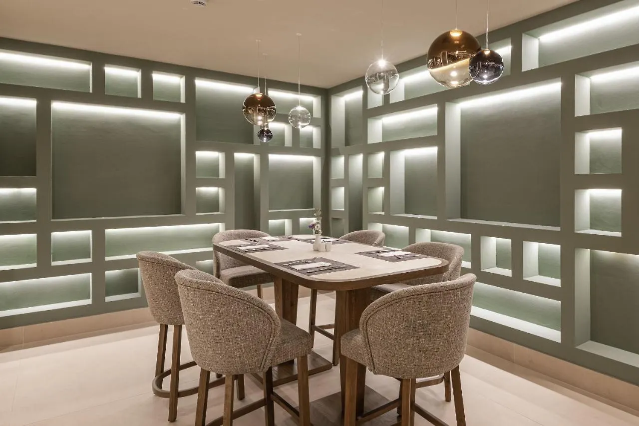 Holiday Inn Thessaloniki By Ihg 5*,  Греция