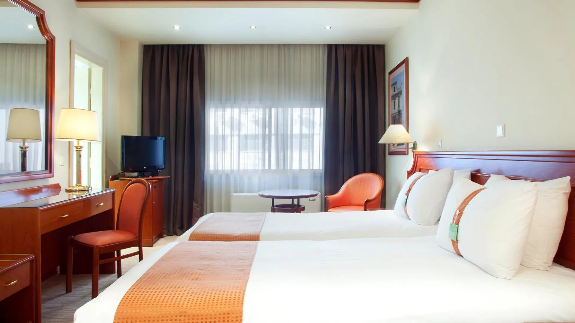 Отель Holiday Inn Thessaloniki By Ihg