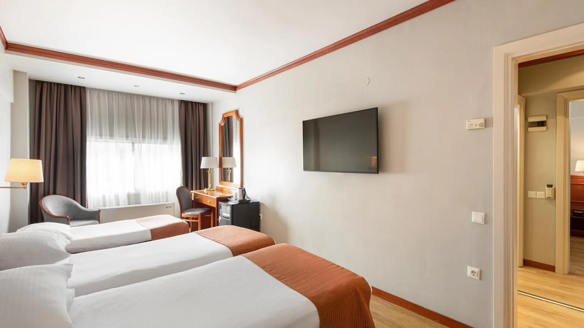 Holiday Inn Thessaloniki By Ihg Otel